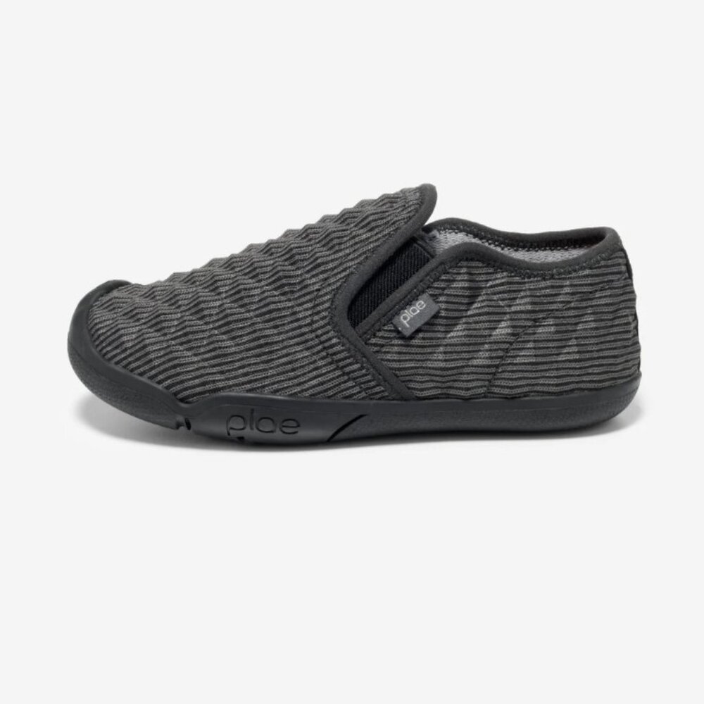 NEW Plae Slip-On Migi Shoes Washable Traction Kindergarten Preschool Toddler